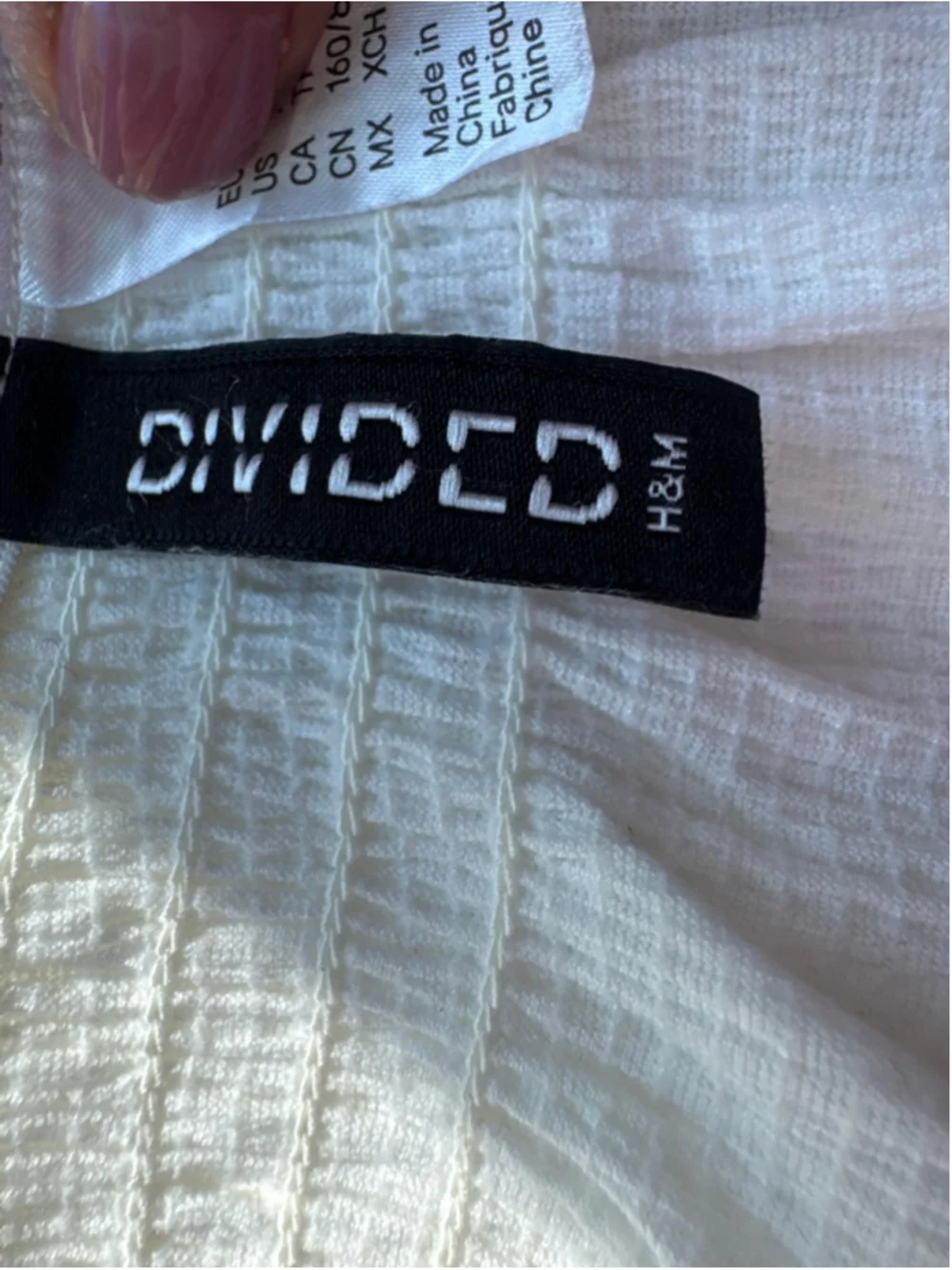 H&M White Off Shoulder Smocked Crop‎ Top XS